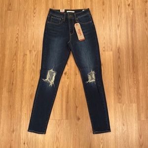 BNWT Levi’s 721 High Rise Skinny